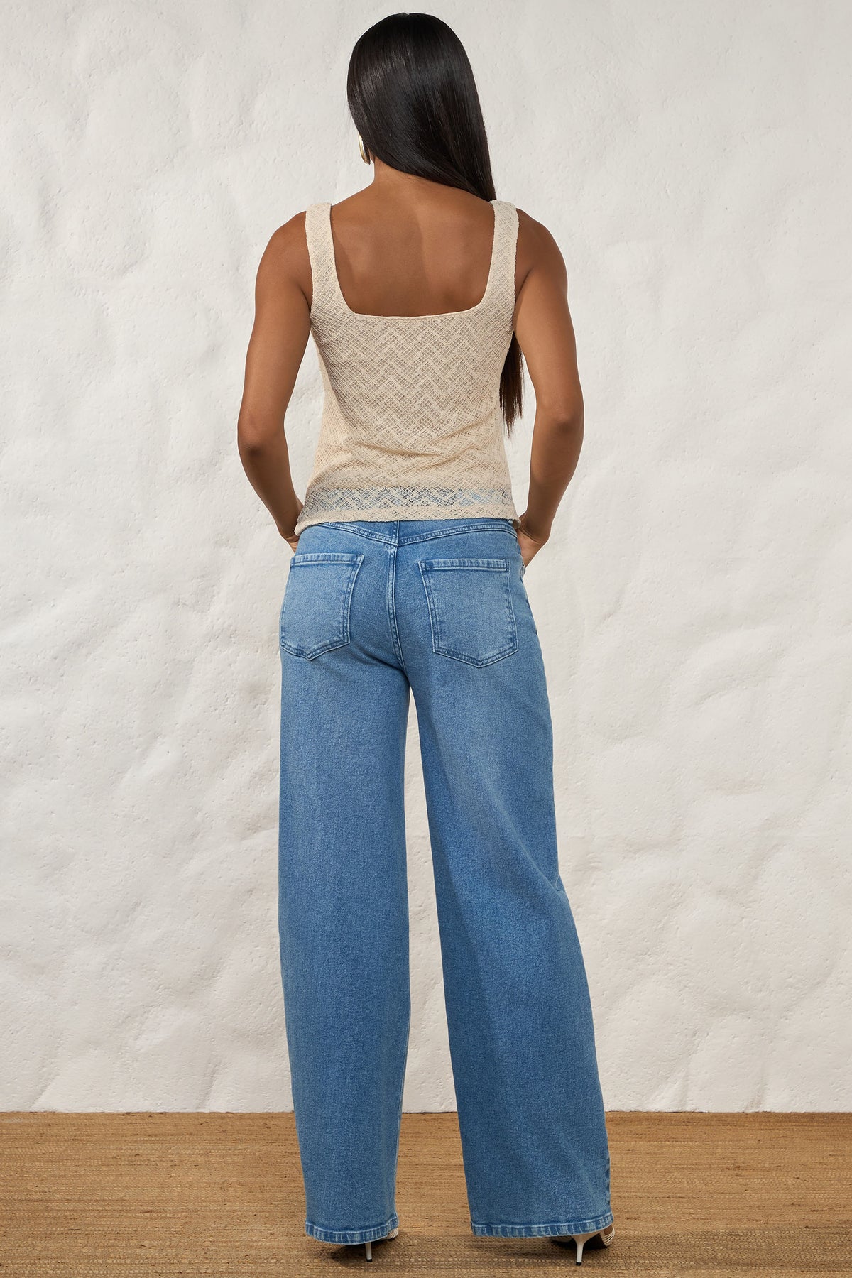 Blusa Feminina Reta Tela Crochê Forrada Resort - Doce Trama