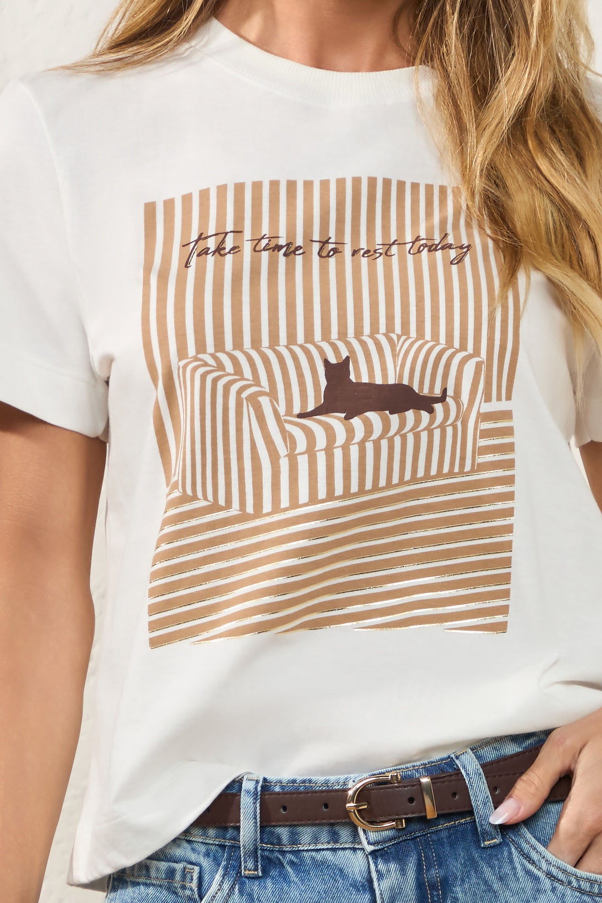 T-Shirt Reta em Malha Estampa Localizada Resort - Doce Trama