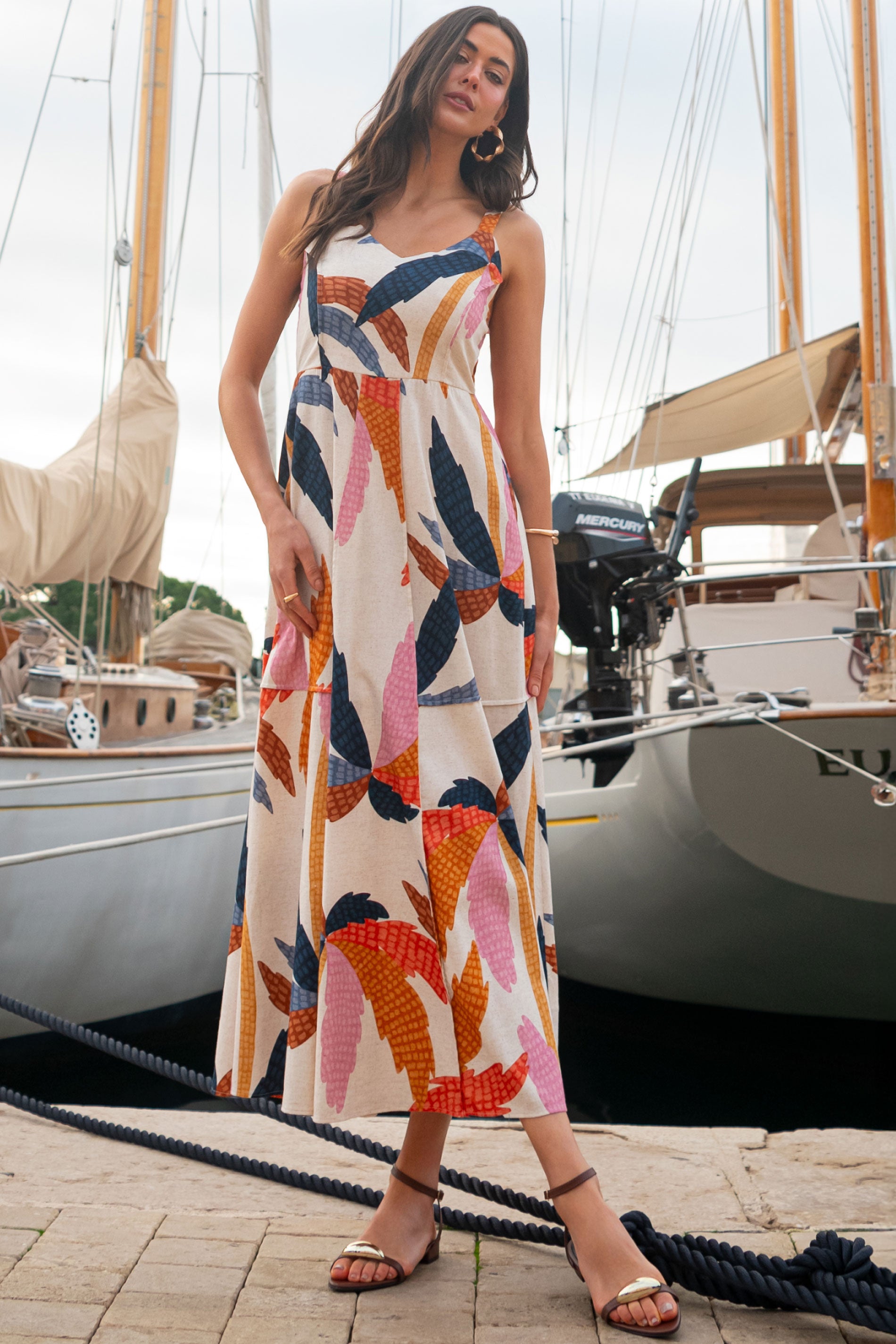 Vestido Longo de Alça em Plano Viscolinho